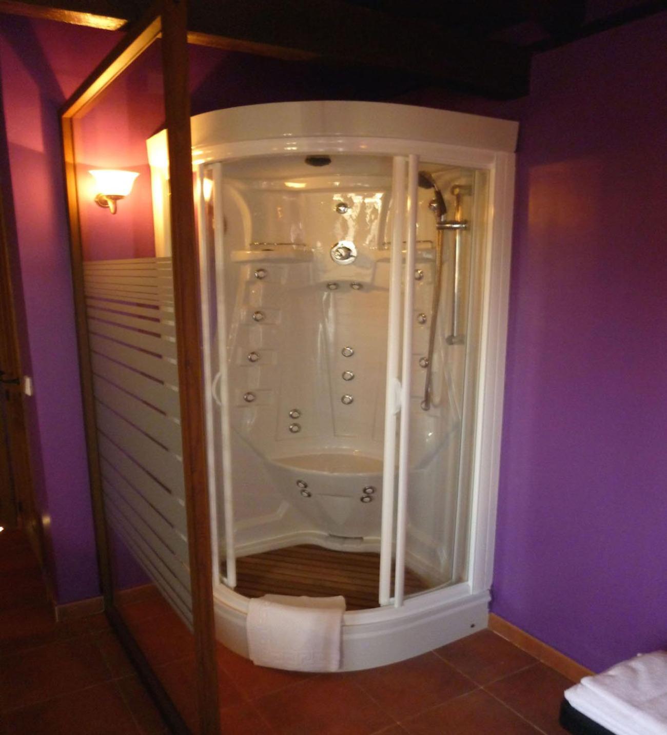 Double Room,1657157778:JPEG